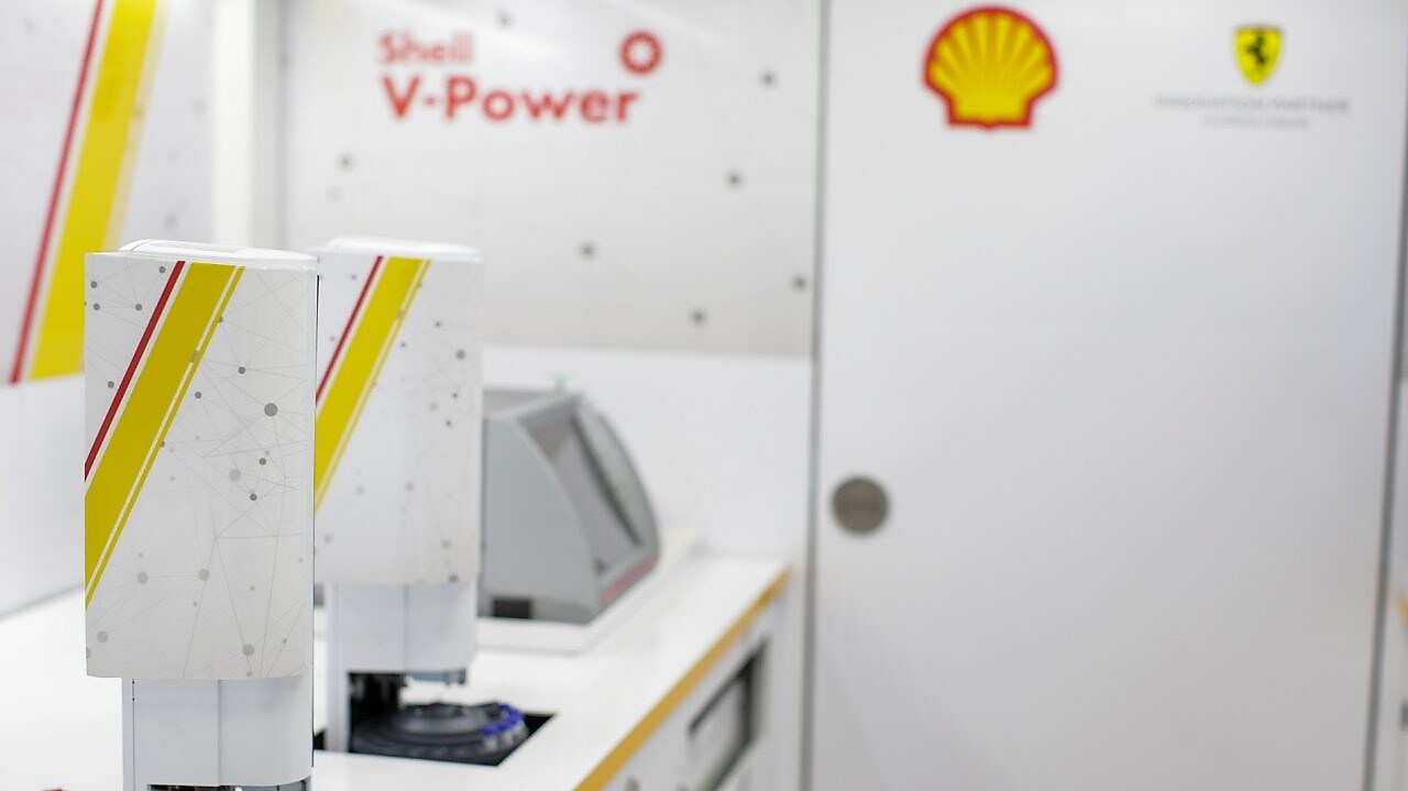 can of shell helix ultra and shell v power