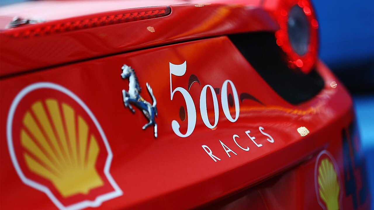 Shell 500 races logo on rear wing F2012